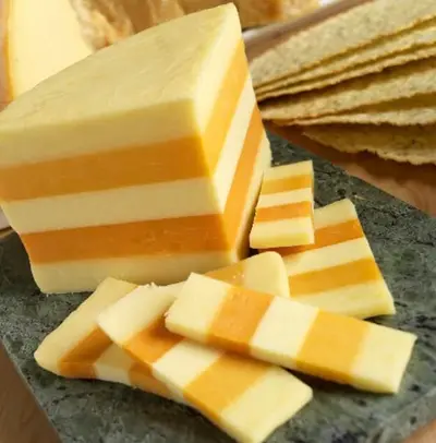 "Five Counties" är en ost i vilken man kombinerat fem mycket…