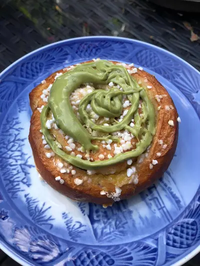 En farligt god pistagecrème gjord på vackert gröna pistagenötter från Sicilien.